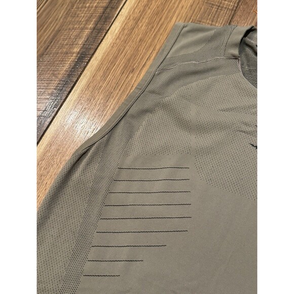 Gymshark Men's Small Apex Slim Fit Sport Seamless Tank Top Grey Workout - Picture 2 of 5